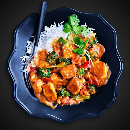 Poitrine de poulet au beurre en cubes